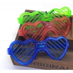 Lentes LED Luminosos Luz Corazn Fiestas Colores